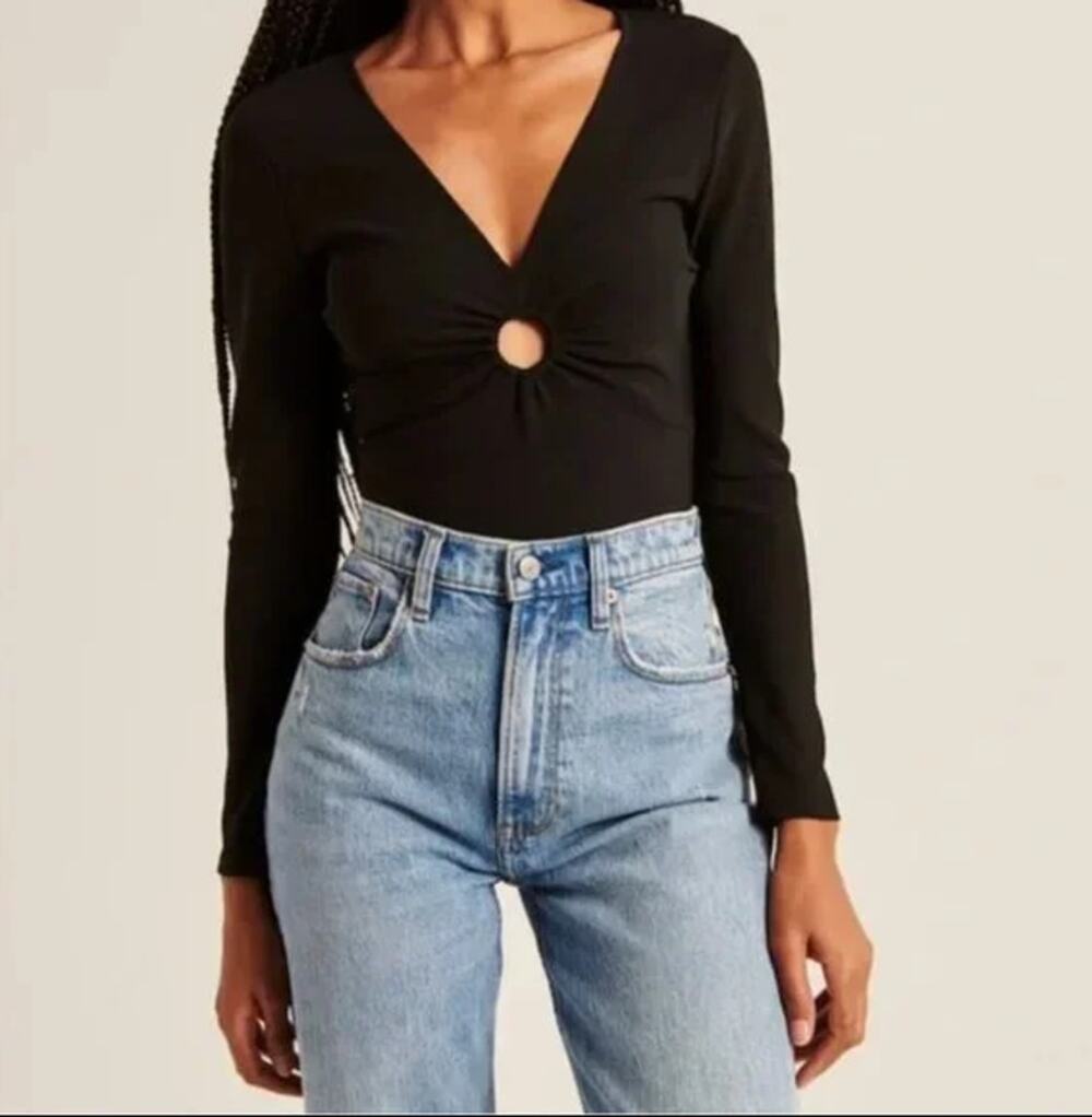 Abercrombie & Fitch Long Sleeve O-Ring V-Neck Blouse Top Black